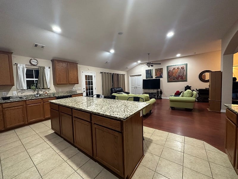 Furnished Finder property 604085_1 photo 10