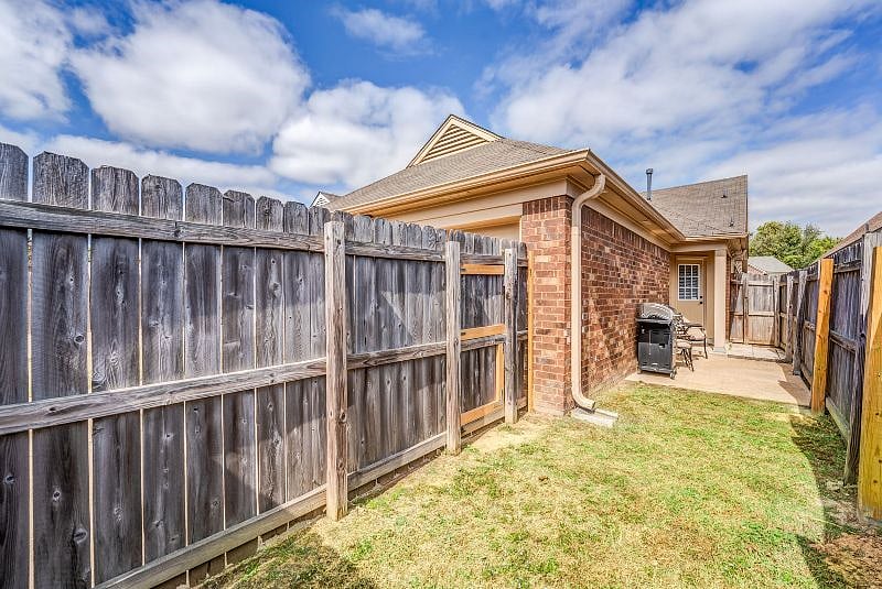 Furnished Finder property 604090_1 photo 27
