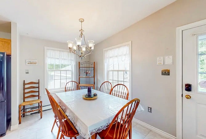Furnished Finder property 604101_1 photo 3