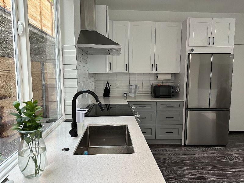 Modern kitchen