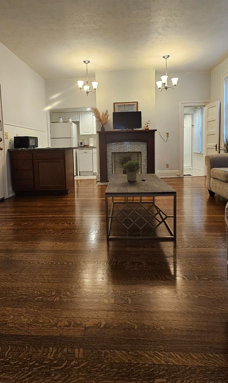 Furnished Finder property 604131_2 photo 3