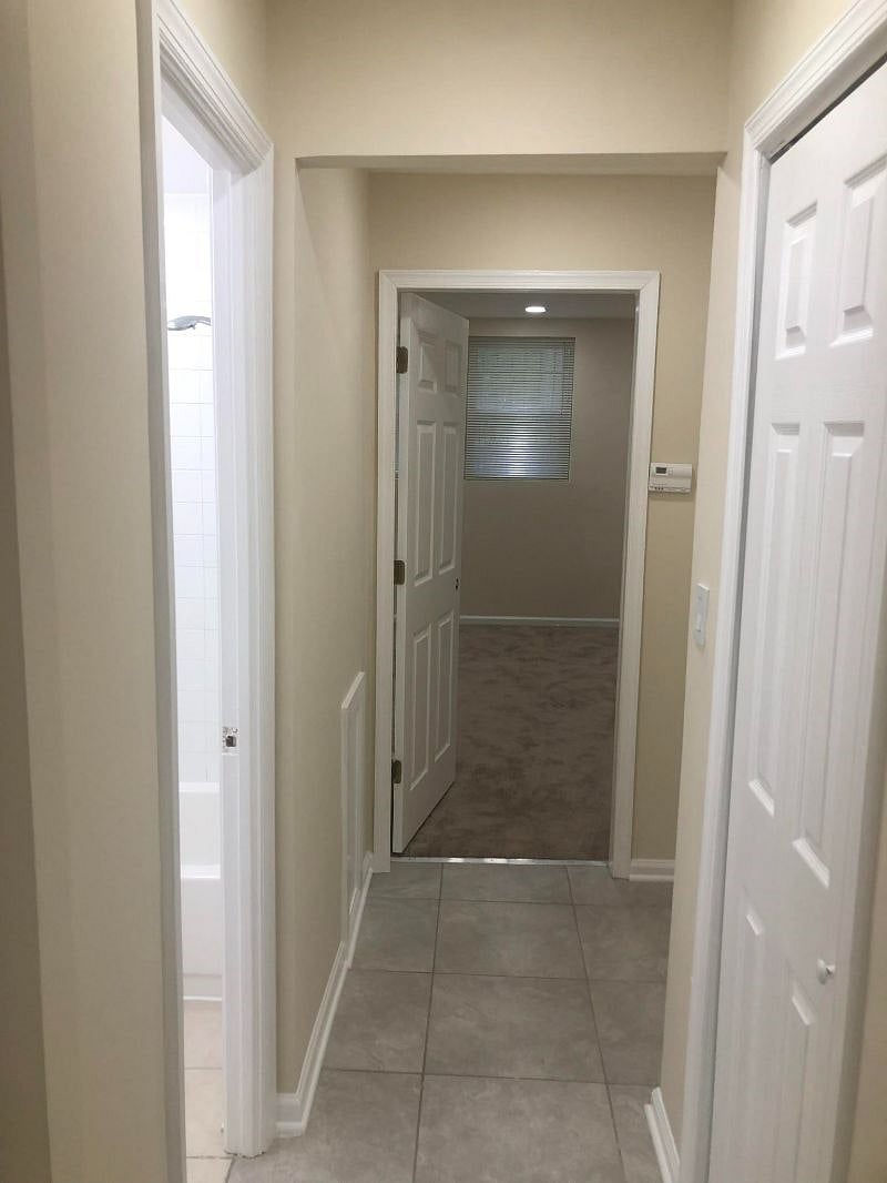 Entryway to bedroom