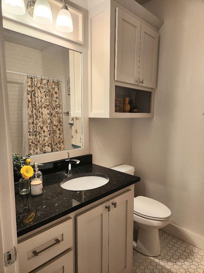 Bathroom for Room A and B