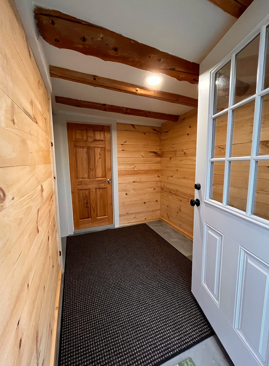 Entrance into mudroom from outside