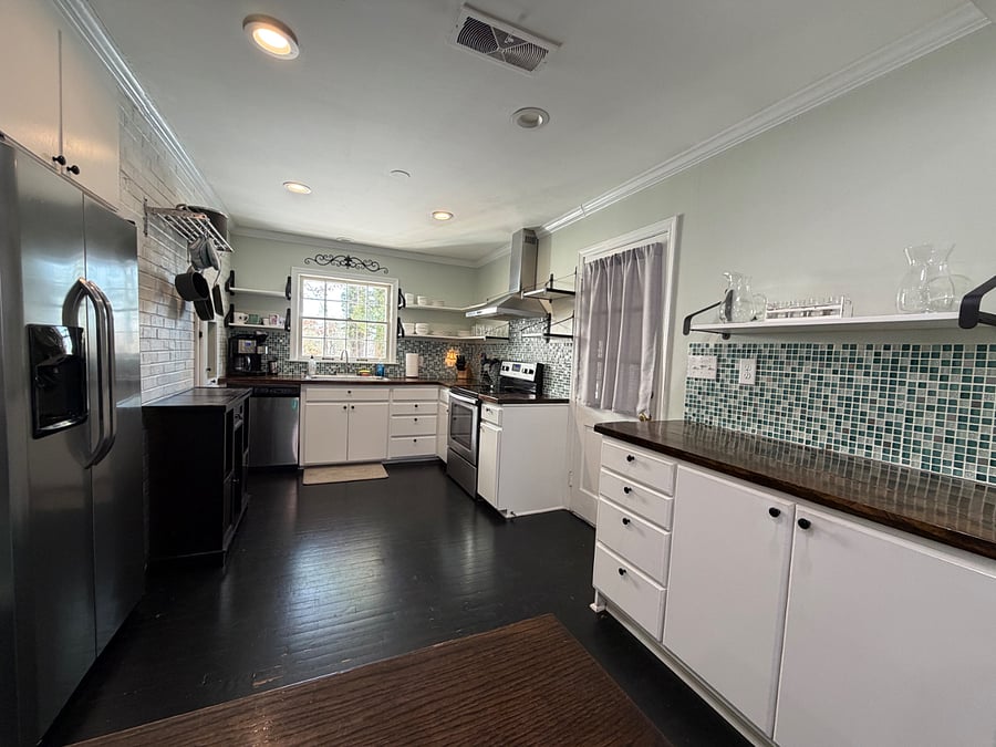 Furnished Finder property 604269_1 photo 4