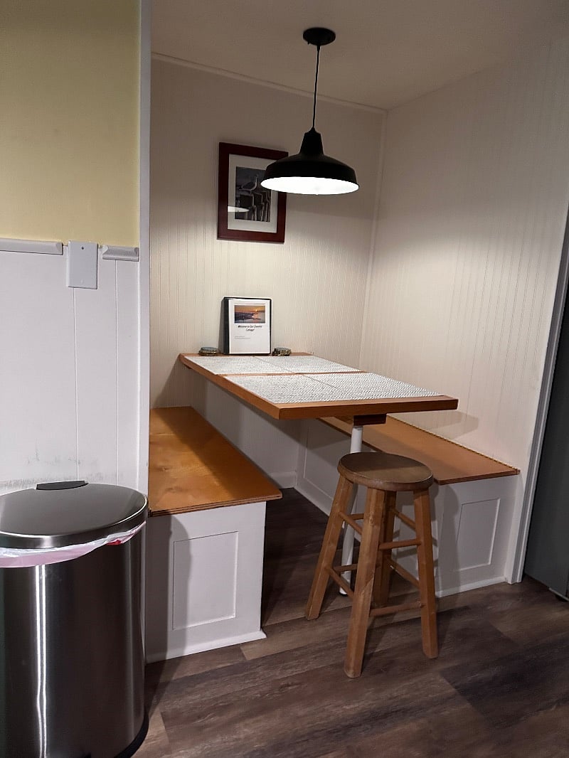 Kitchen nook seats ~4 people.