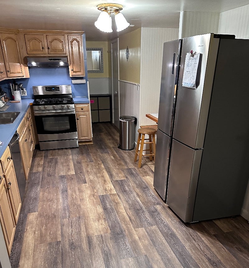 Fully stocked kitchen.