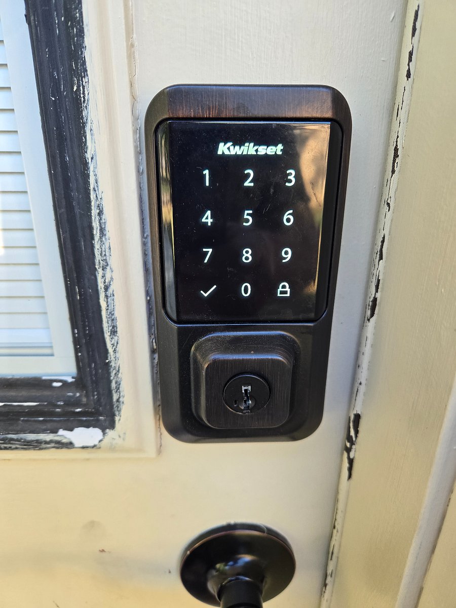 Enter code then you will hear lock opening, once complete enter.

Doors do not automatically lock.  From keypad press the lock symbol - hear the lock engaging.  Inside turn the lever.