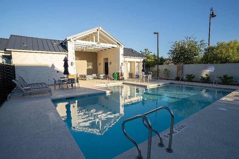 Furnished Finder property 604349_1 photo 22