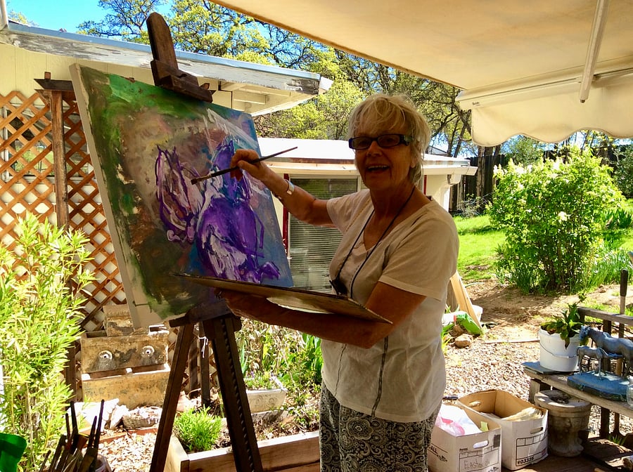 A Piece of Country Paradise is a great place to paint, read, or write.