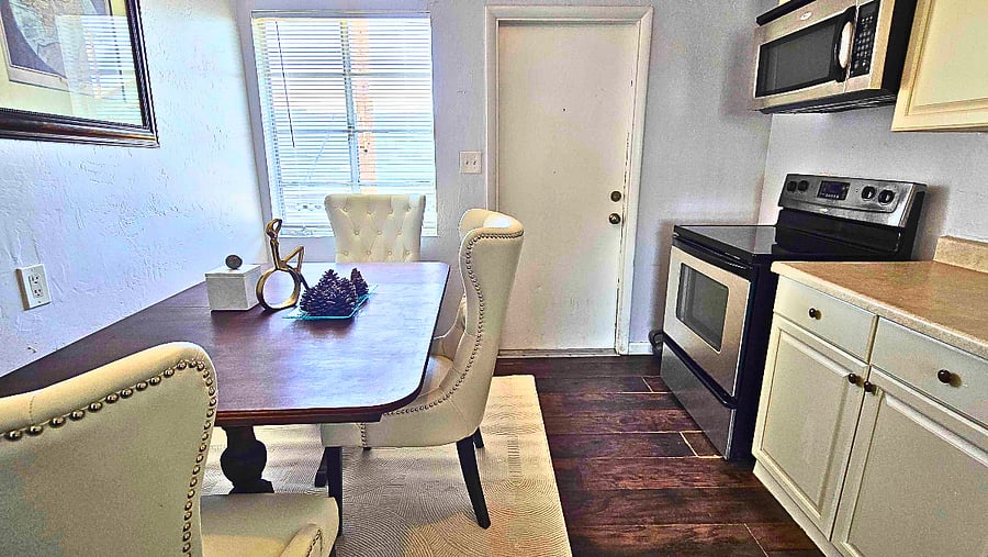 Furnished Finder property 604397_1 photo 8