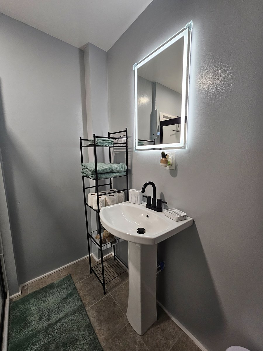 Furnished Finder property 604476_1 photo 3