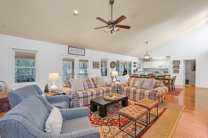 Furnished Finder property 604529_1 photo 3