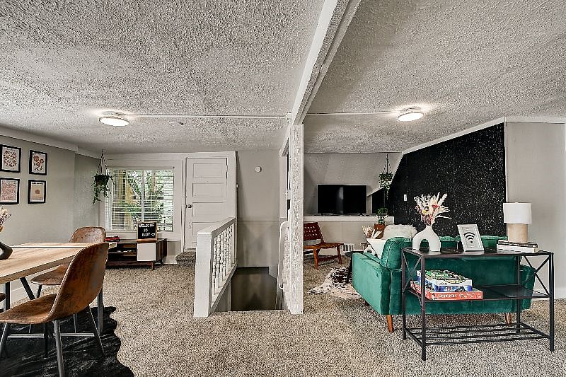 Furnished Finder property 604566_1 photo 3