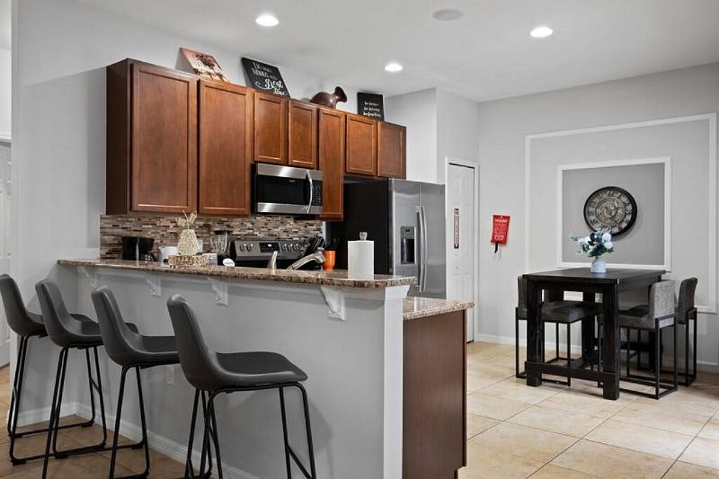 Furnished Finder property 604569_1 photo 49