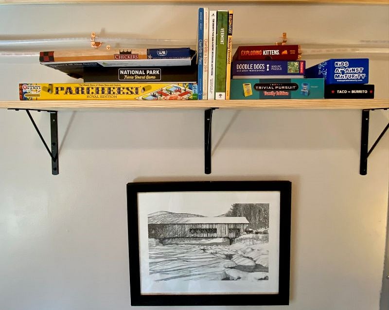 Several games available for entertainment!