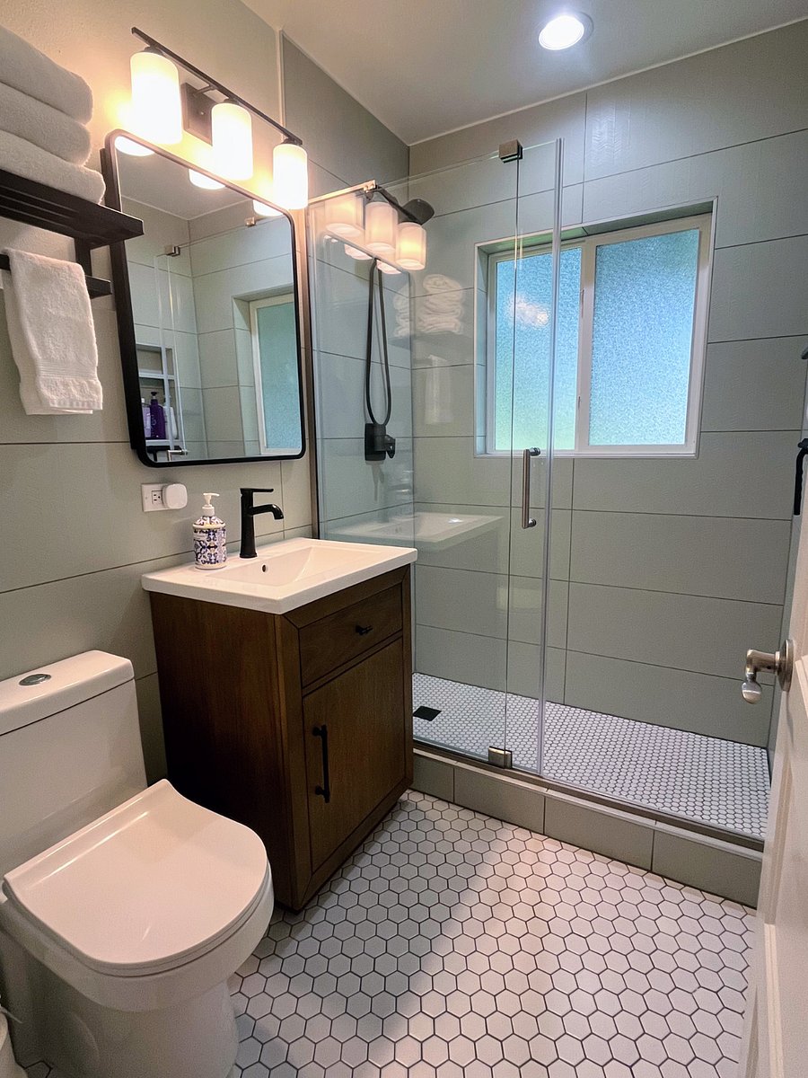 Newly renovated upstairs bathroom
