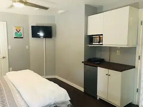 Furnished Finder property 604737_1 photo 3