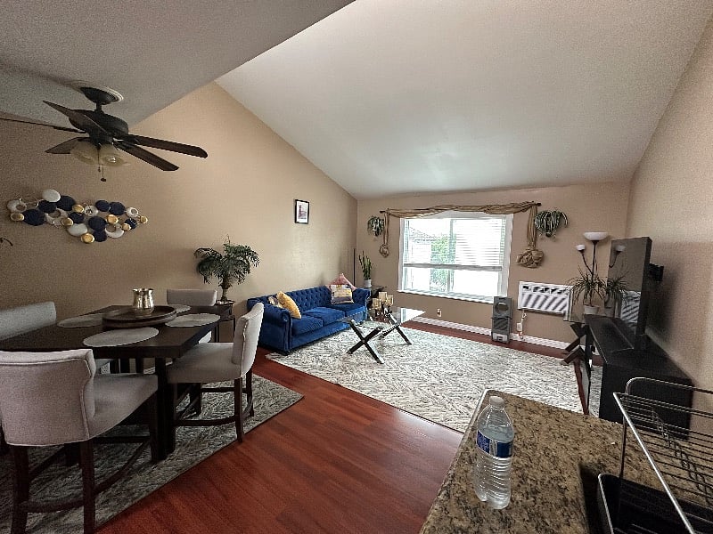 Furnished Finder property 604761_1 photo 4