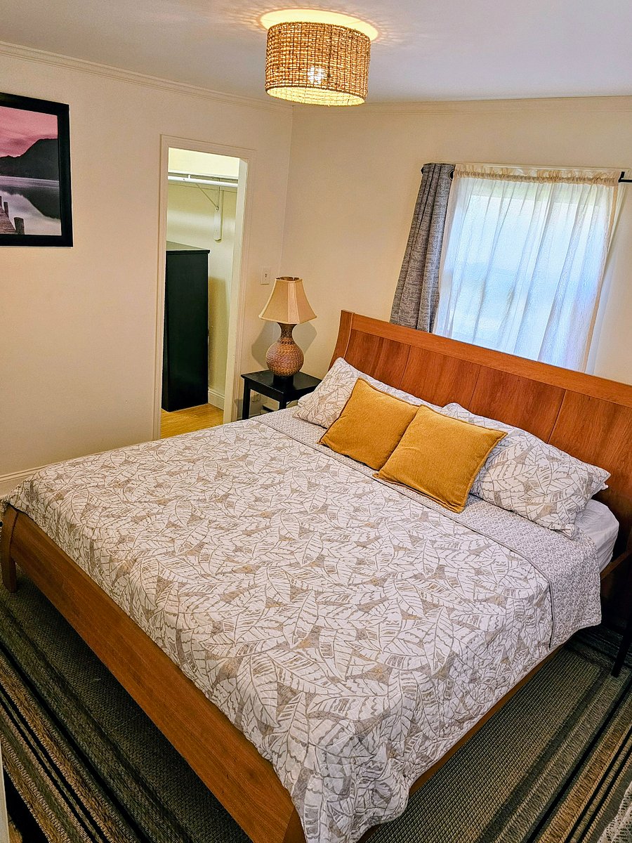 Master bedroom suite with personal bath and walk-in closet.