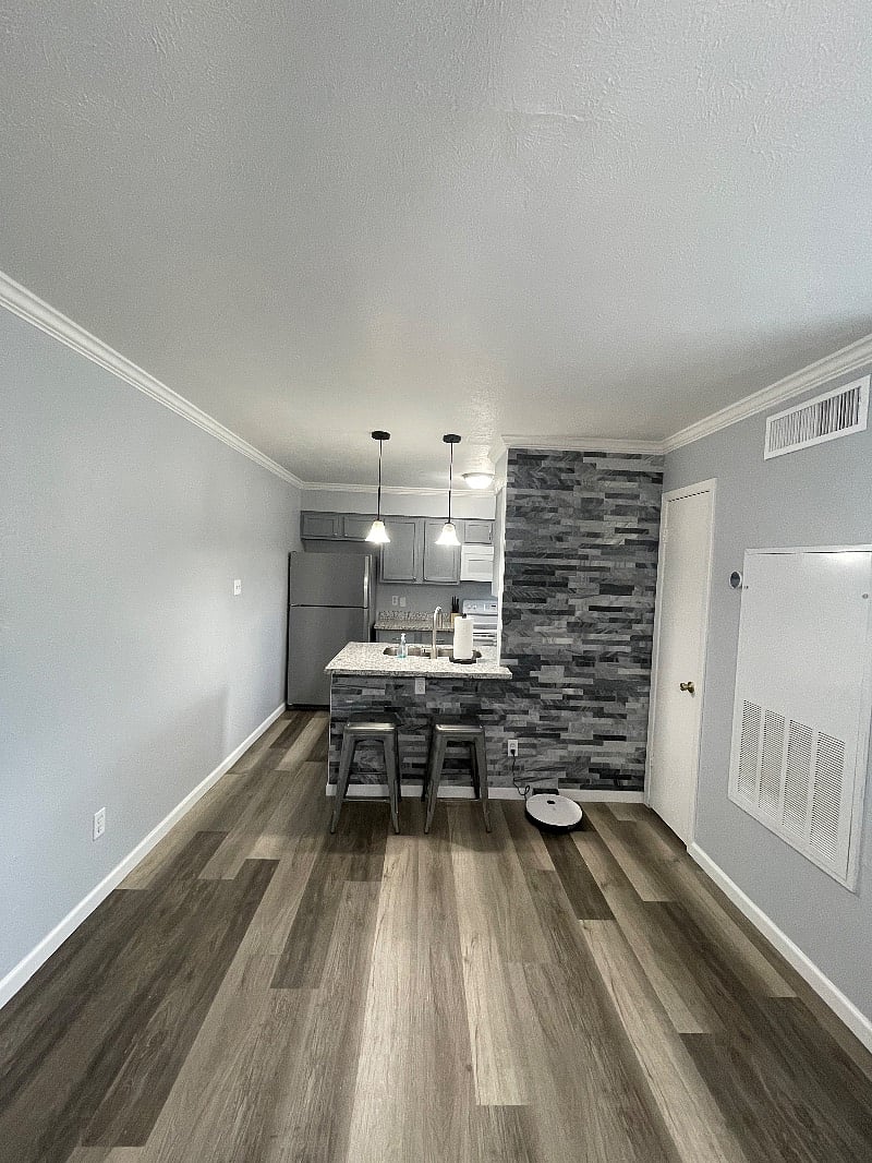 Furnished Finder property 604787_1 photo 4