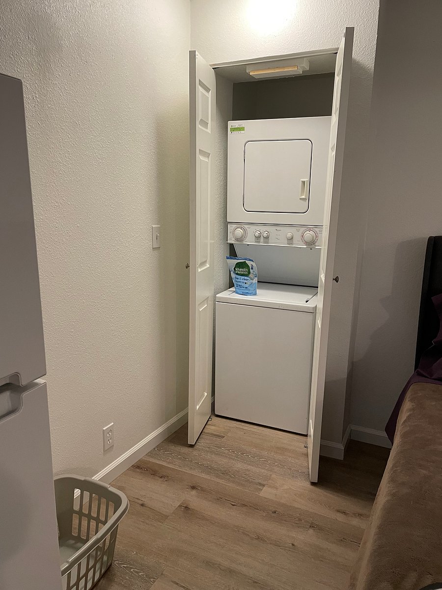 Furnished Finder property 604805_1 photo 7