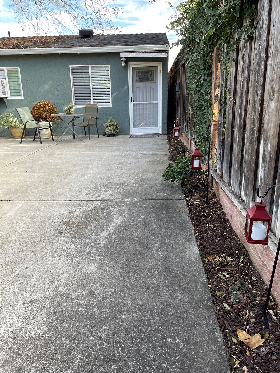Furnished Finder property 604805_1 photo 2