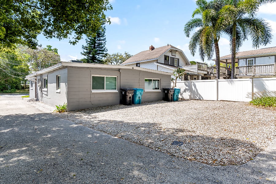 Furnished Finder property 604829_1 photo 18
