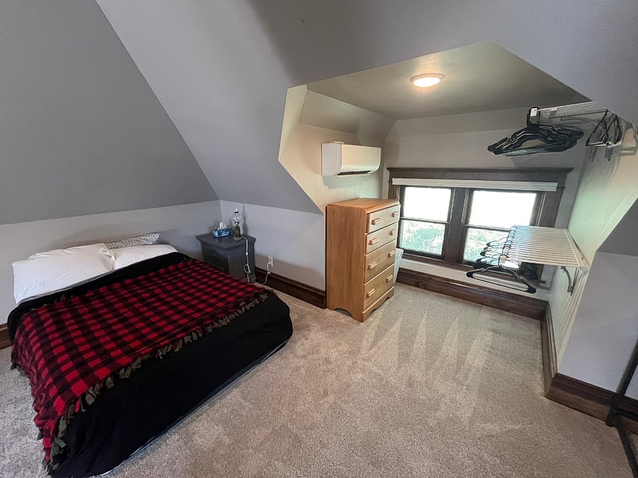 THIS ROOM NOT AVAILABLE