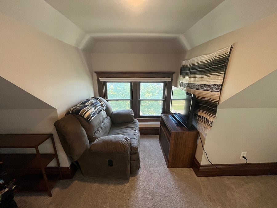 THIS ROOM NOT AVAILABLE