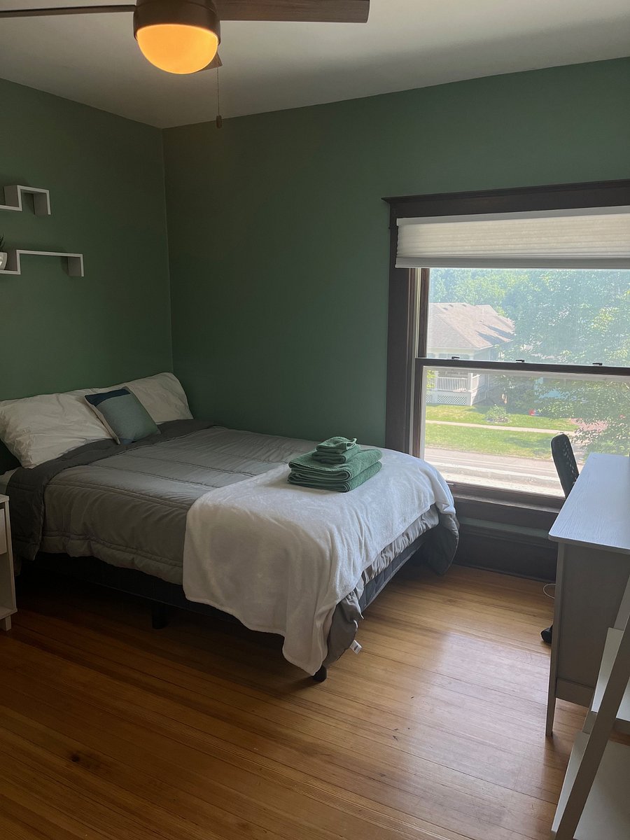 2nd floor Bedroom #2