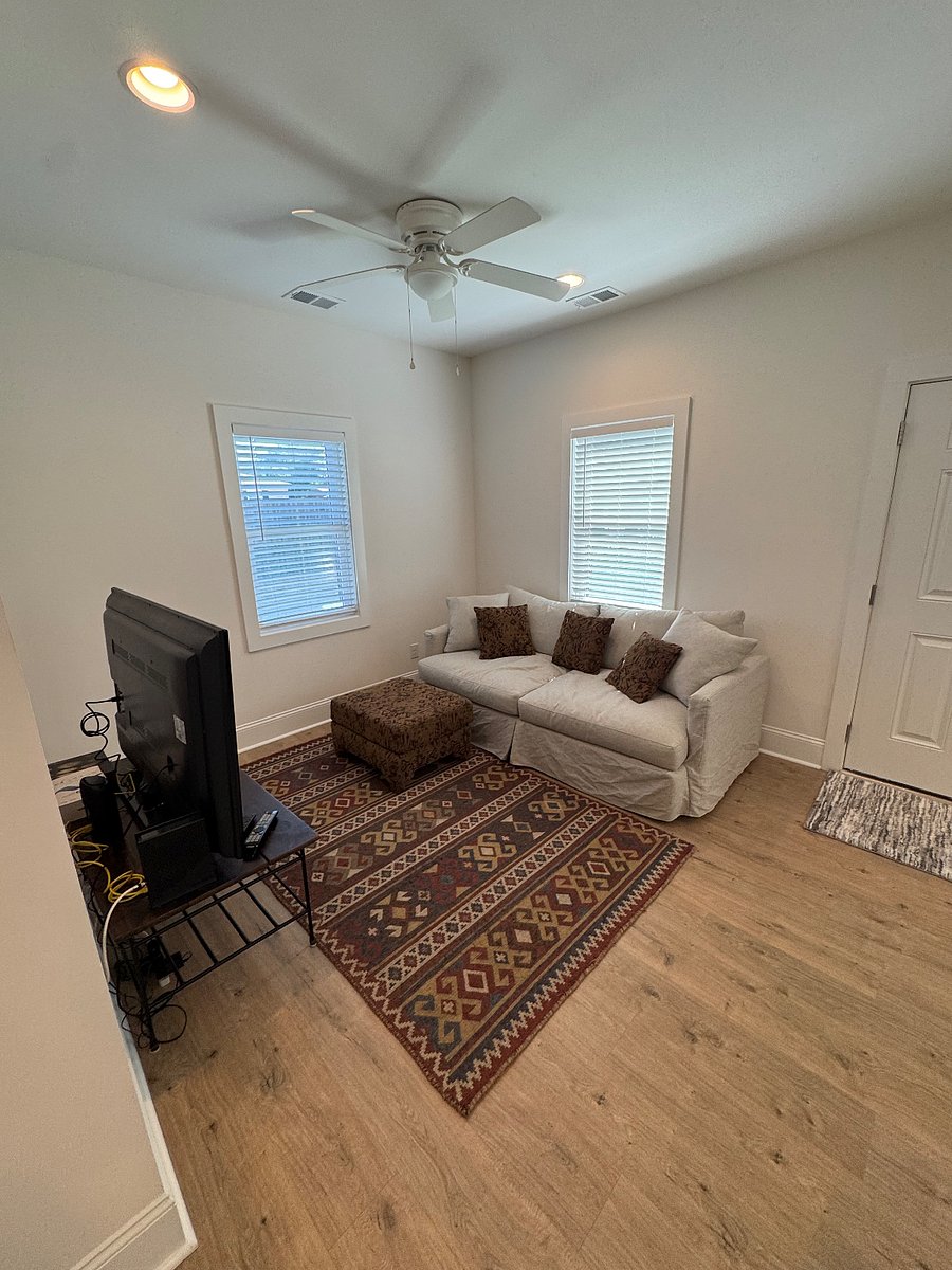 Furnished Finder property 604846_1 photo 11