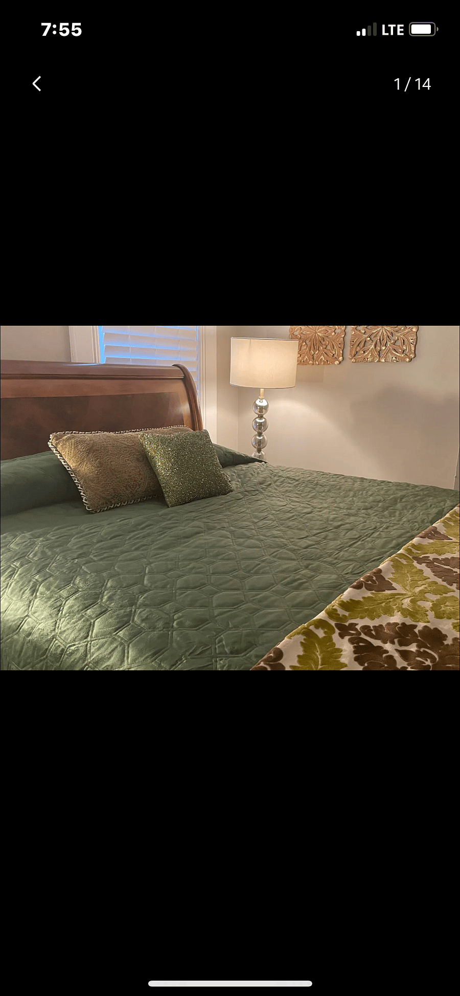 Cozy Bedroom With Luxury Beddiing