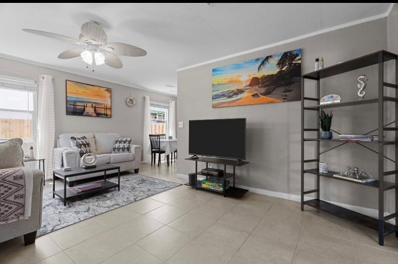 Furnished Finder property 604861_1 photo 4