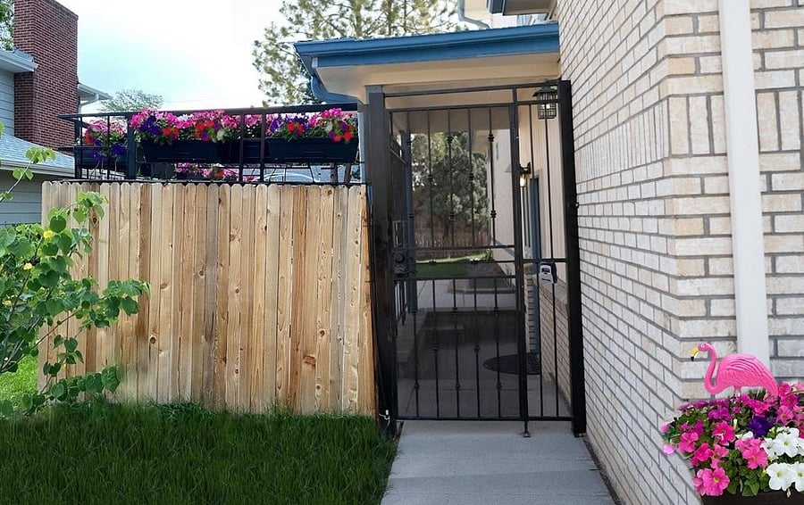 This entrance gate and the exterior door to your place is shared with my roommate, whom you might never even see ;-). The entrance to your unit is totally private. (the picture looks a little wonky...don't know why...but the reality is good ;-))
