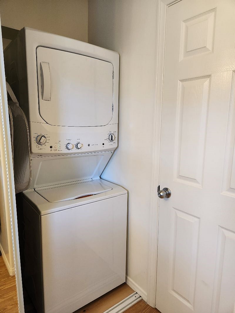 washer and dryer located in the bathroom inside the closet. You can run a load and not hear it in the main living area with the doors shut.