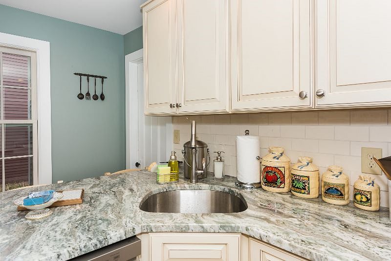 Furnished Finder property 604981_1 photo 7