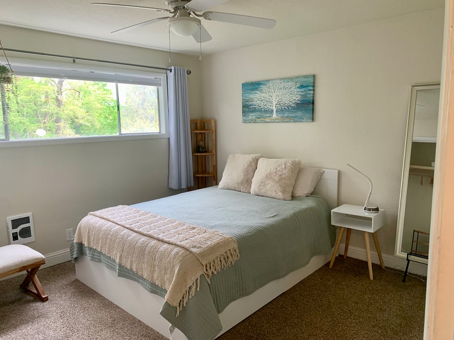 Furnished Finder property 604982_1 photo 17
