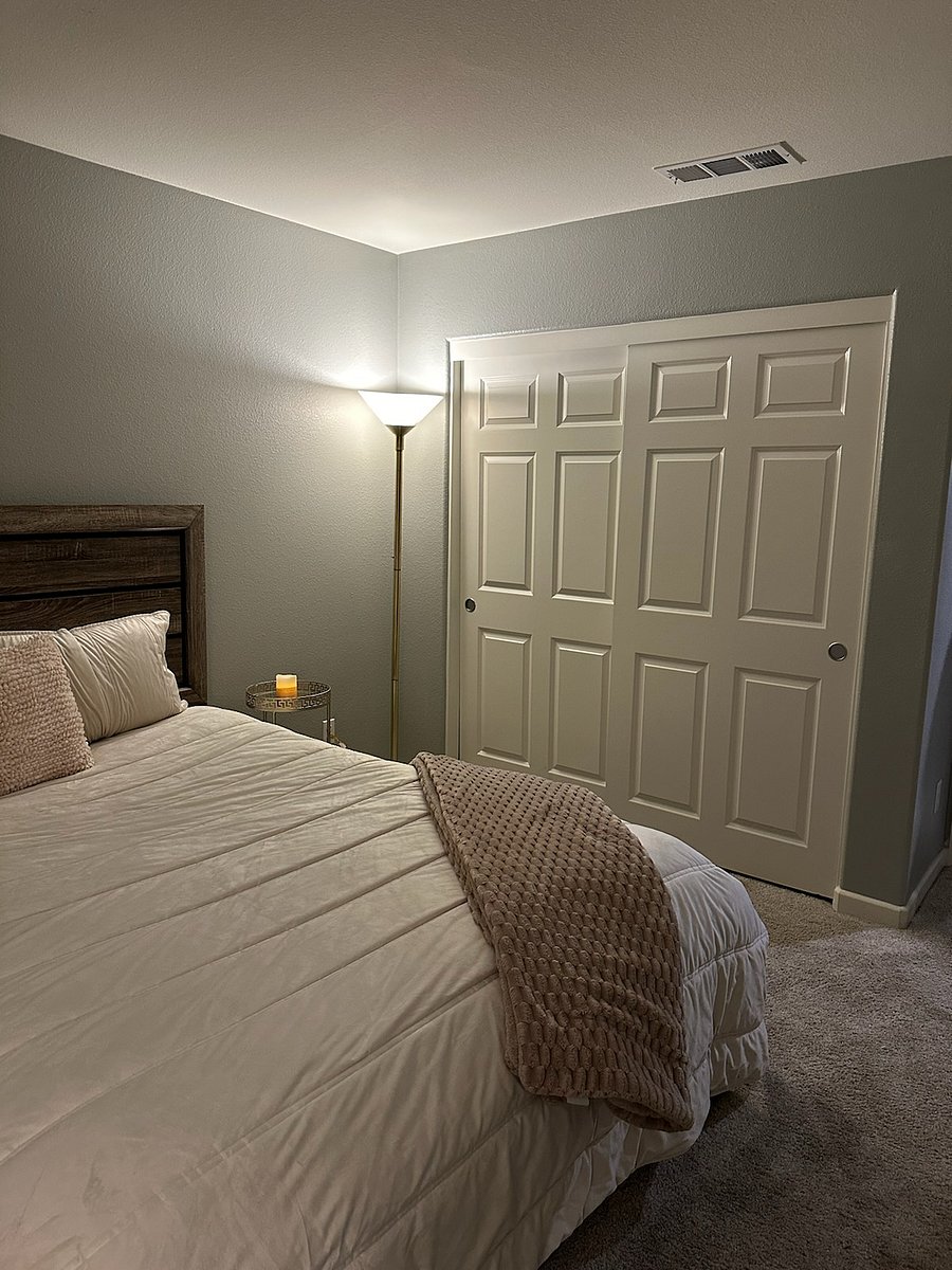 Furnished Finder property 604984_1 photo 3