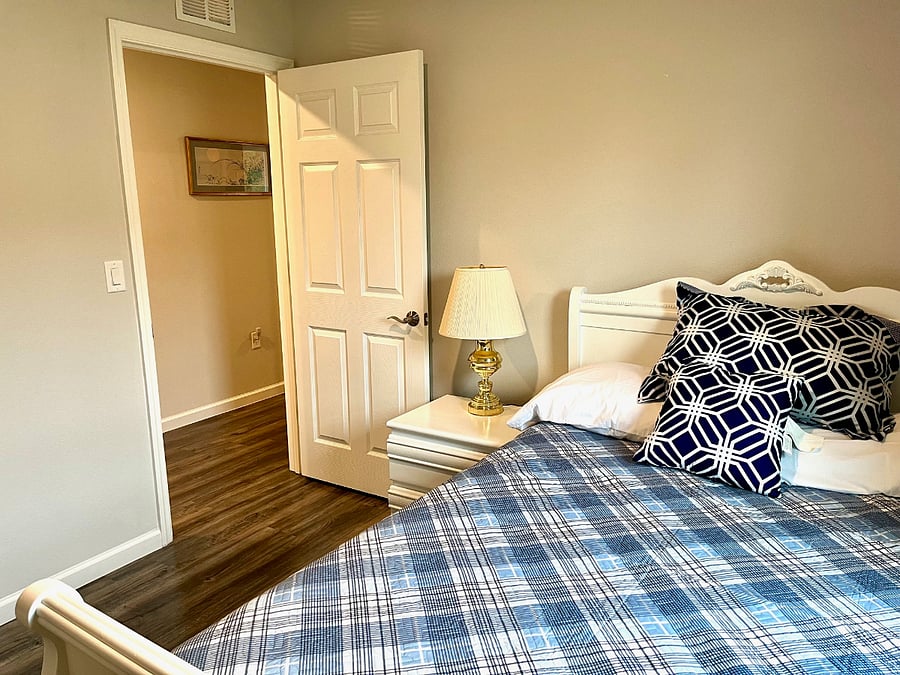 Furnished Finder property 605021_1 photo 11