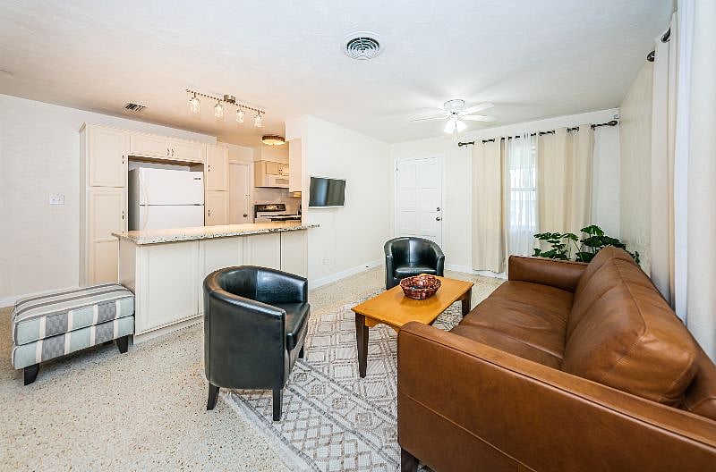 Furnished Finder property 605031_1 photo 6