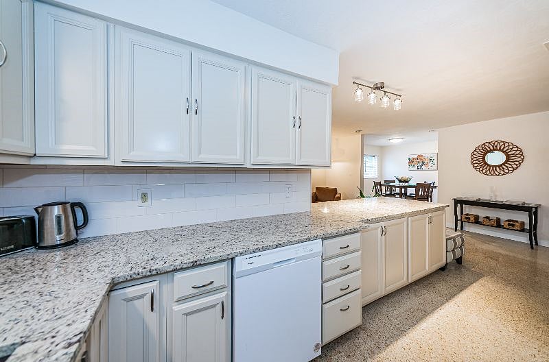 Furnished Finder property 605031_1 photo 11