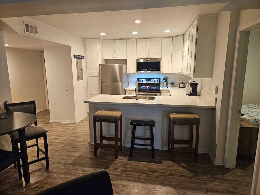 Furnished Finder property 605090_1 photo 17