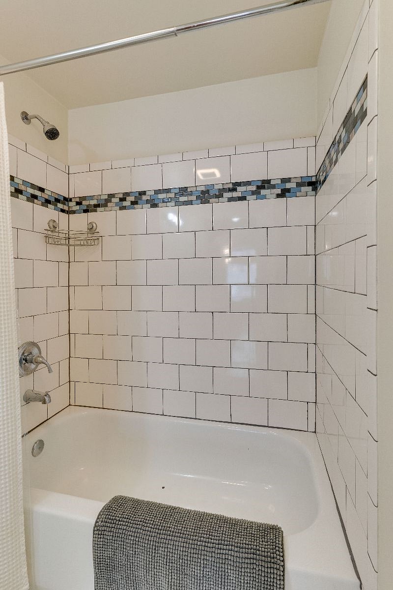 Furnished Finder property 605095_1 photo 13