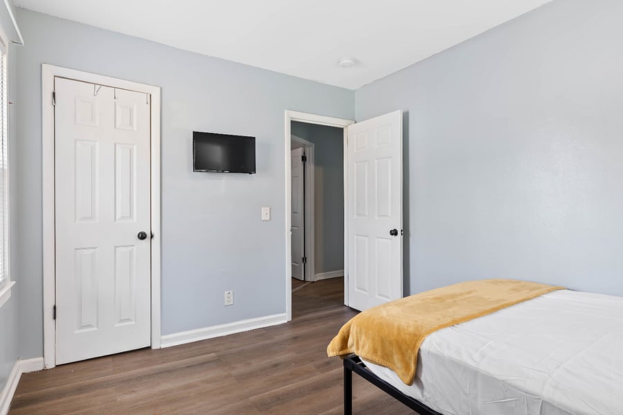 Furnished Finder property 605220_1 photo 24