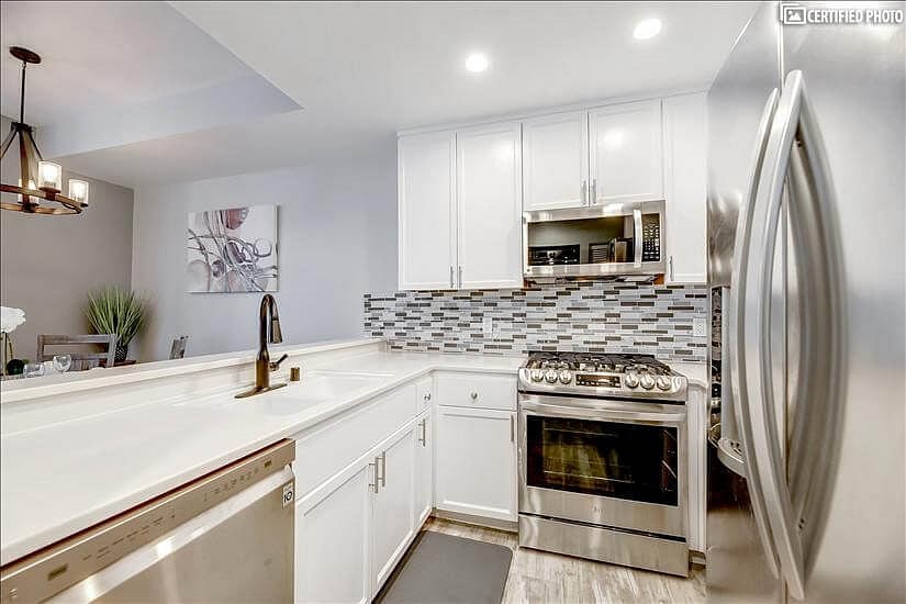Furnished Finder property 605305_1 photo 8