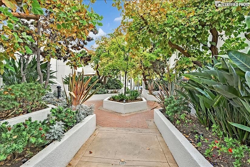 Furnished Finder property 605305_1 photo 16