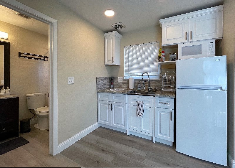 Furnished Finder property 605353_2 photo 7