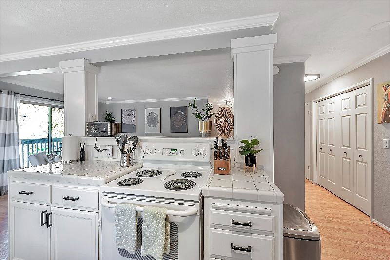 Furnished Finder property 605367_1 photo 3