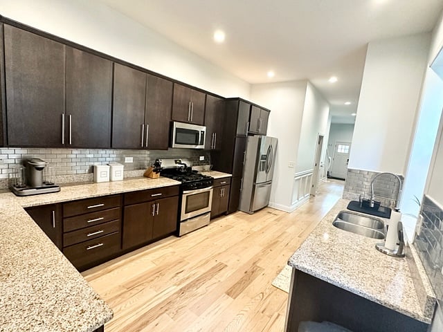 Furnished Finder property 605457_1 photo 6